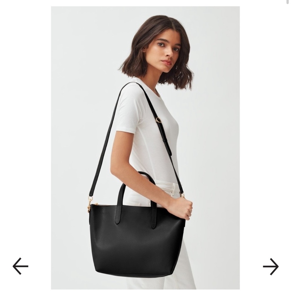 Cuyana Medium Carryall Tote Black Pebbled Leather